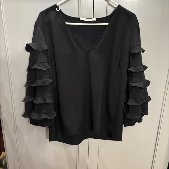 Amanda Uprichard Black Layered Sleeve Blouse - Picture 2 of 6